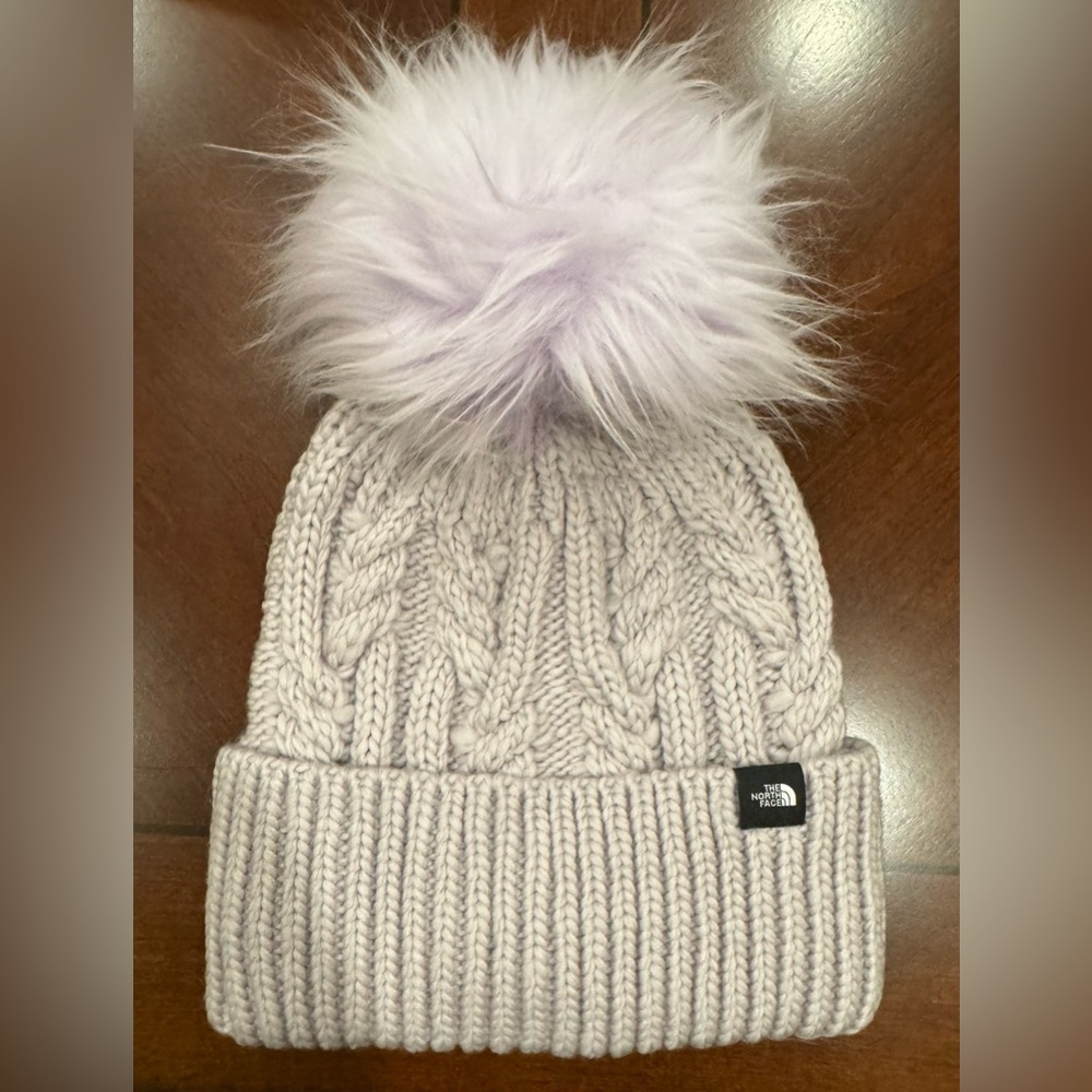 NWT The North Face Kids OH MEGA Pom Beanie. Lavender Fog. One size.